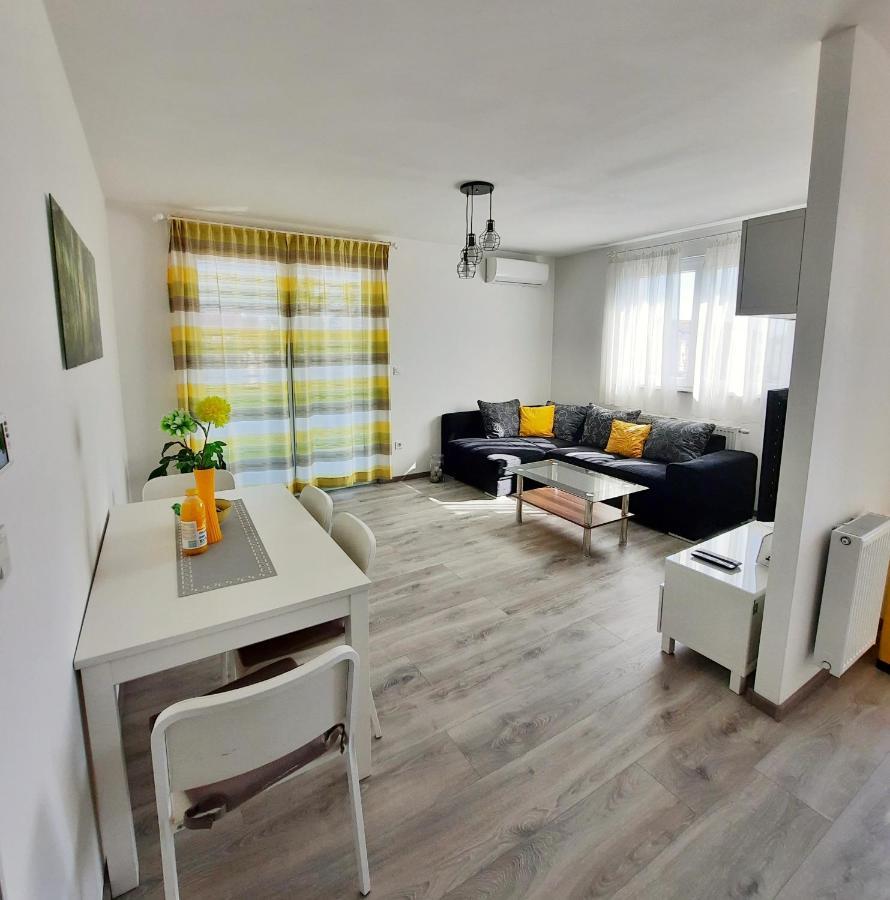 Apartment Mrvica Near The Zagreb Airport Velika Gorica Extérieur photo