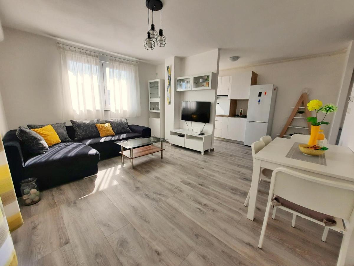 Apartment Mrvica Near The Zagreb Airport Velika Gorica Extérieur photo