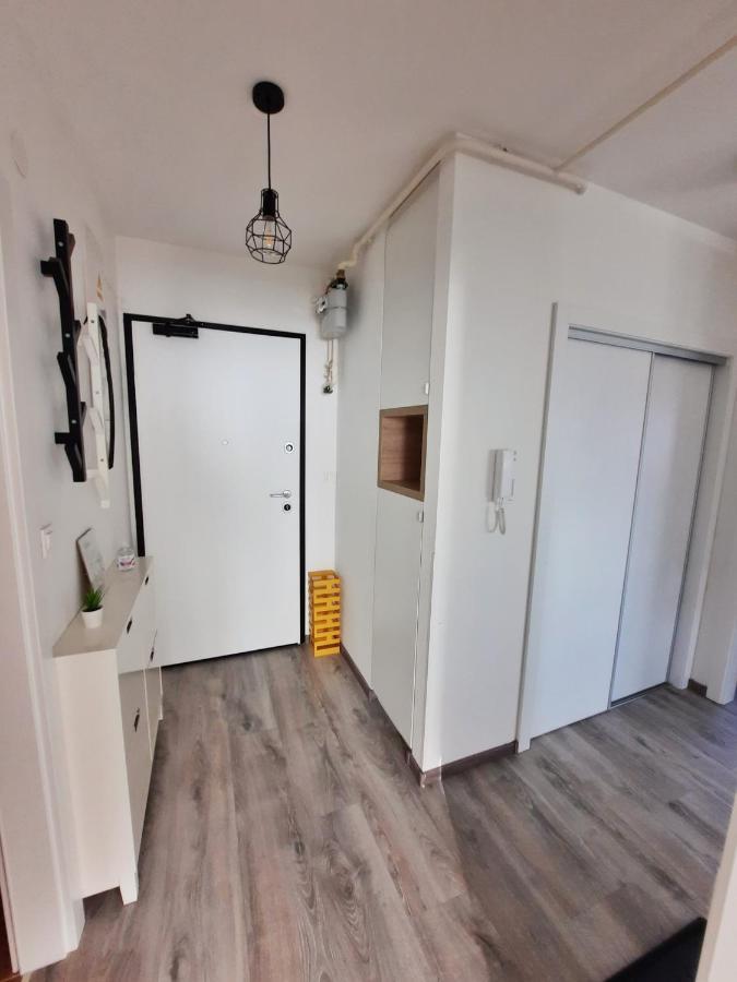 Apartment Mrvica Near The Zagreb Airport Velika Gorica Extérieur photo