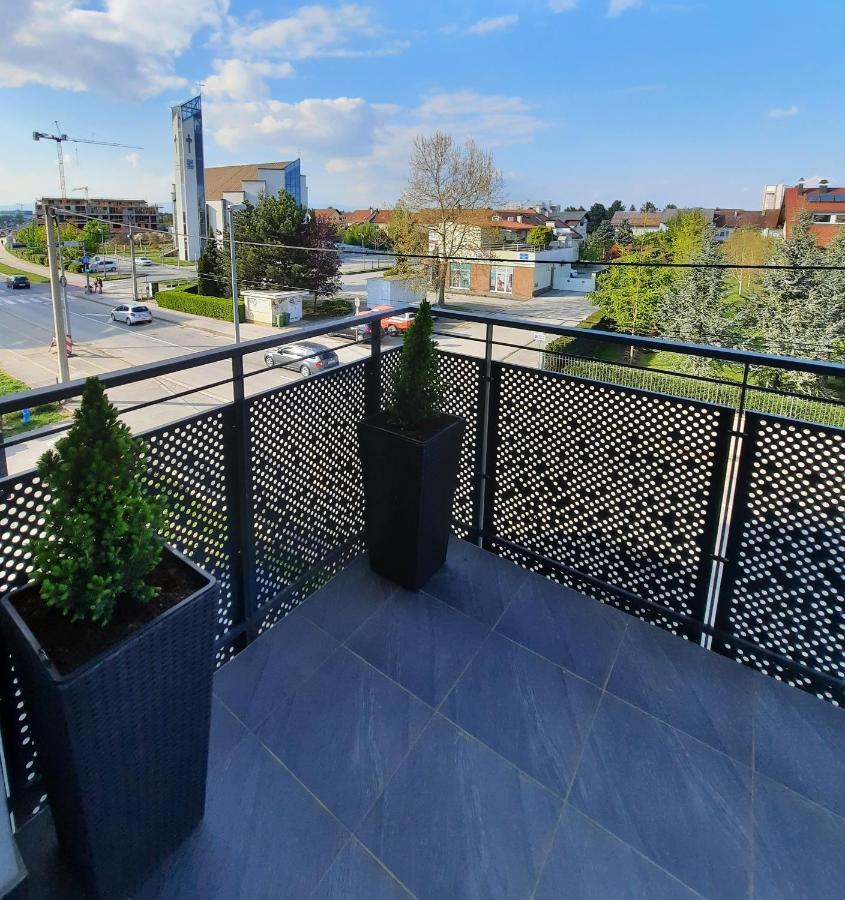 Apartment Mrvica Near The Zagreb Airport Velika Gorica Extérieur photo